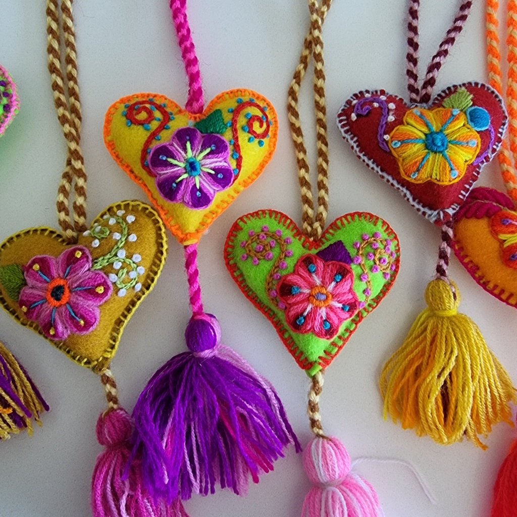 Hanging heart tassels