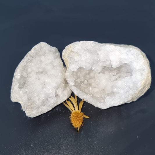 Quartz Cave (pair) - G11