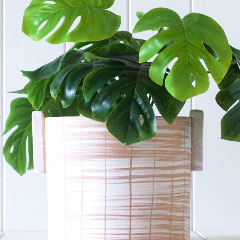 Calais Planter